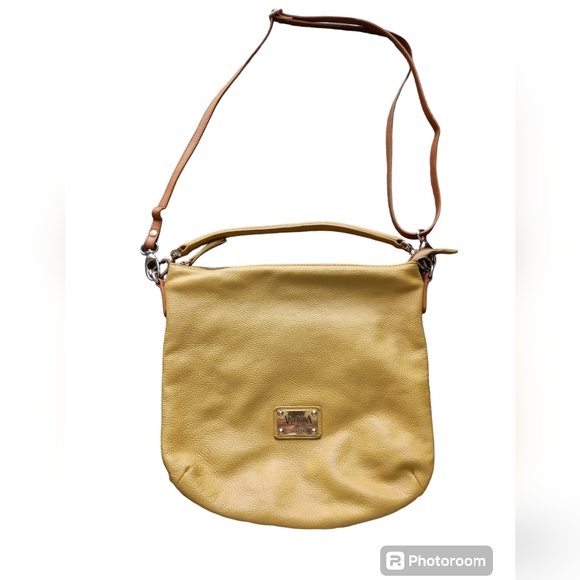 Valentina Yellow/Mustard Pebble Leather Handmade in Italy purse - Picture 1 of 6